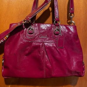 COACH ASHLEY PATENT LEATHER CARRYALL TOTE F15516
